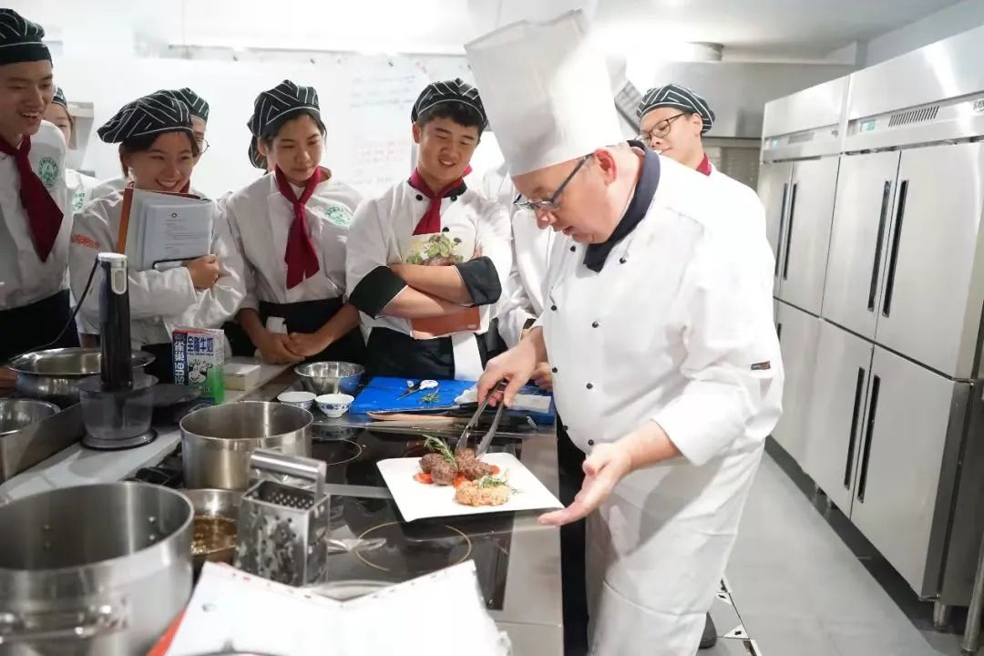 1703155258327212.jpg 640 (5).jpg