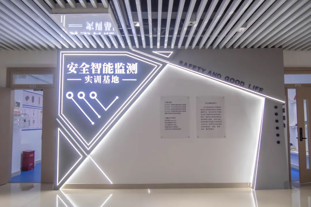 1703163700417351.jpeg 7.jpeg